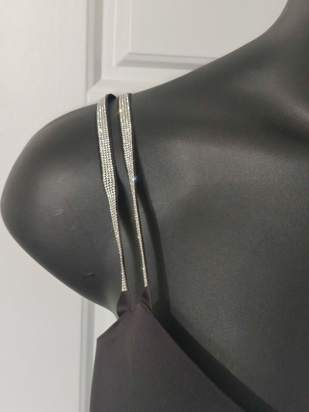 Victoria's Secret Bombshell Plunge Bra Size 36DDD NWOT - Picture 2 of 7